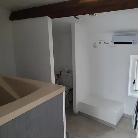 Vue Château Médiéval Appartamento *